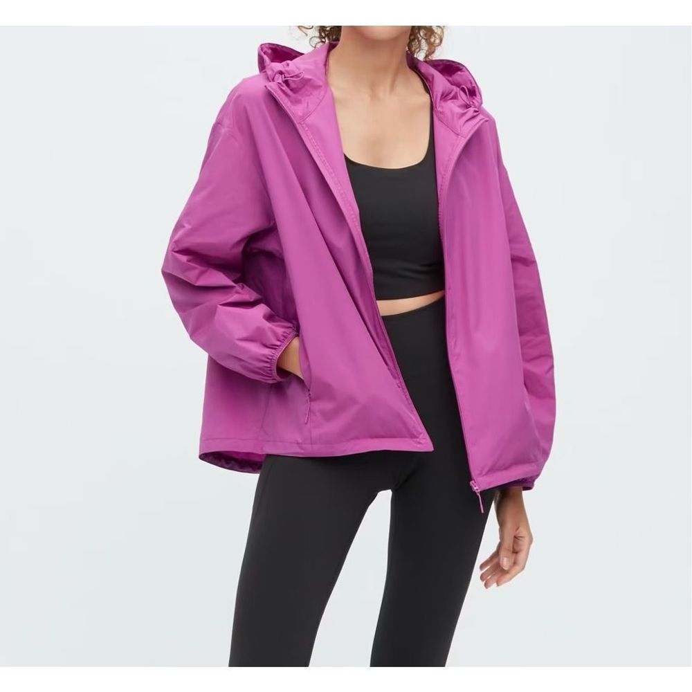 Uniqlo Medium UV Protection Pocketable Parka - Color: Pink